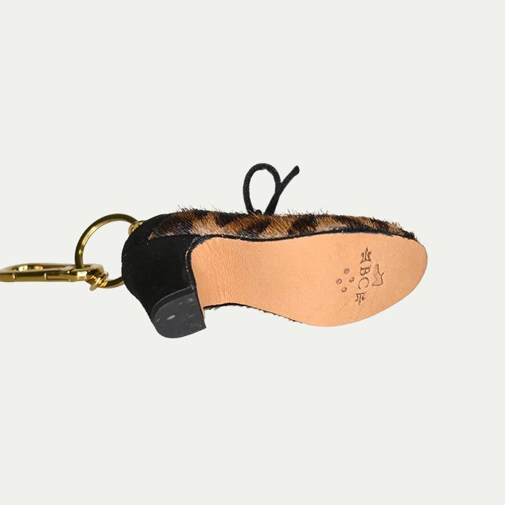 Charm pelo de leopardo/ante negro I Llavero flamenco